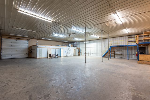 3401 16th St, Zion, IL 60099